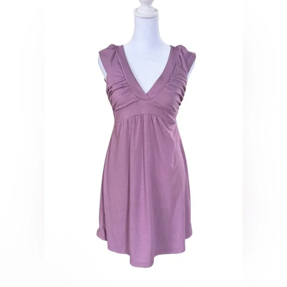 Guess Mauve Pink V-Neck Sleeveless Dress - Picture 1 of 4